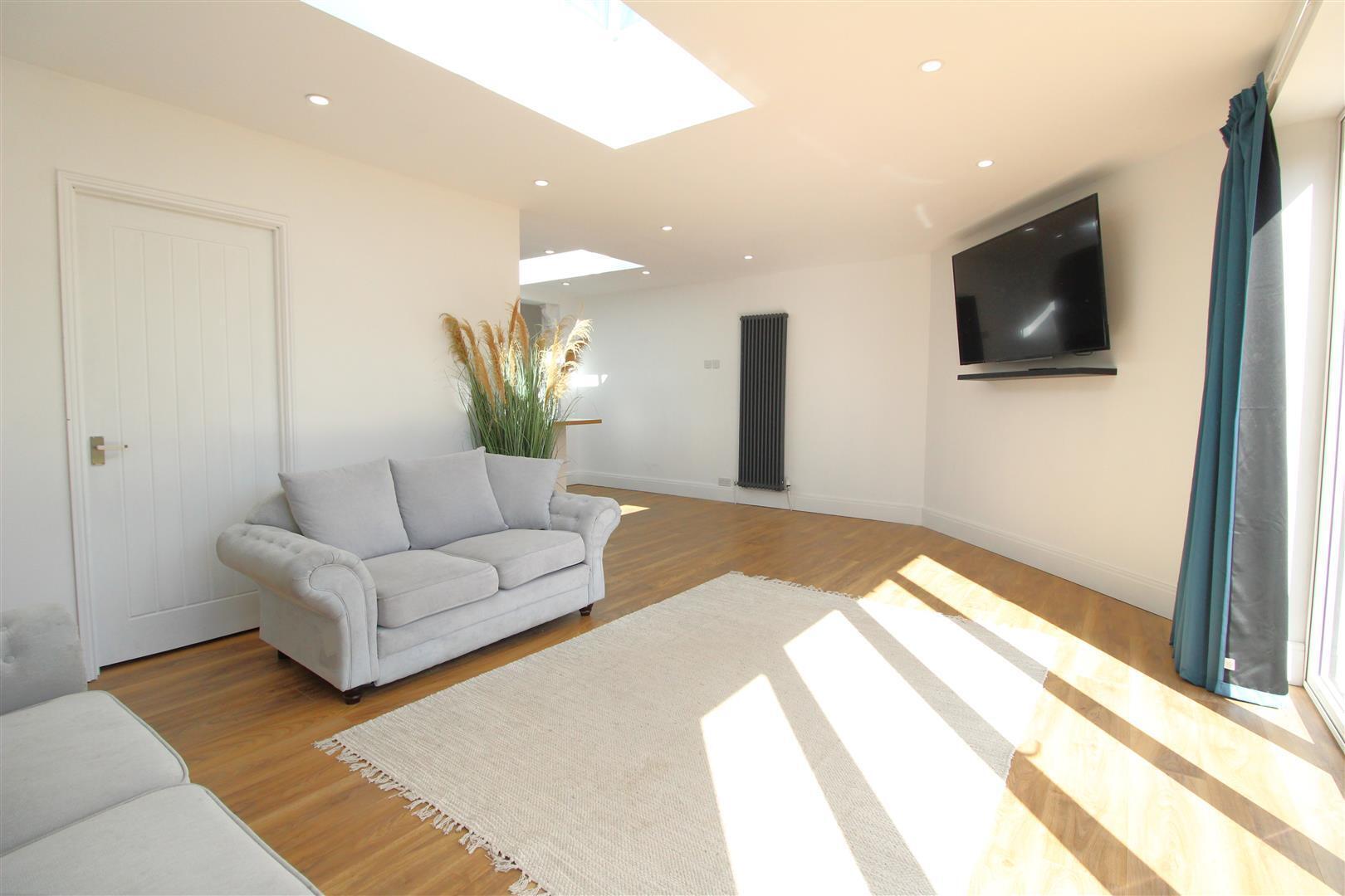 Fairfield Drive, Whitley Bay Image 16