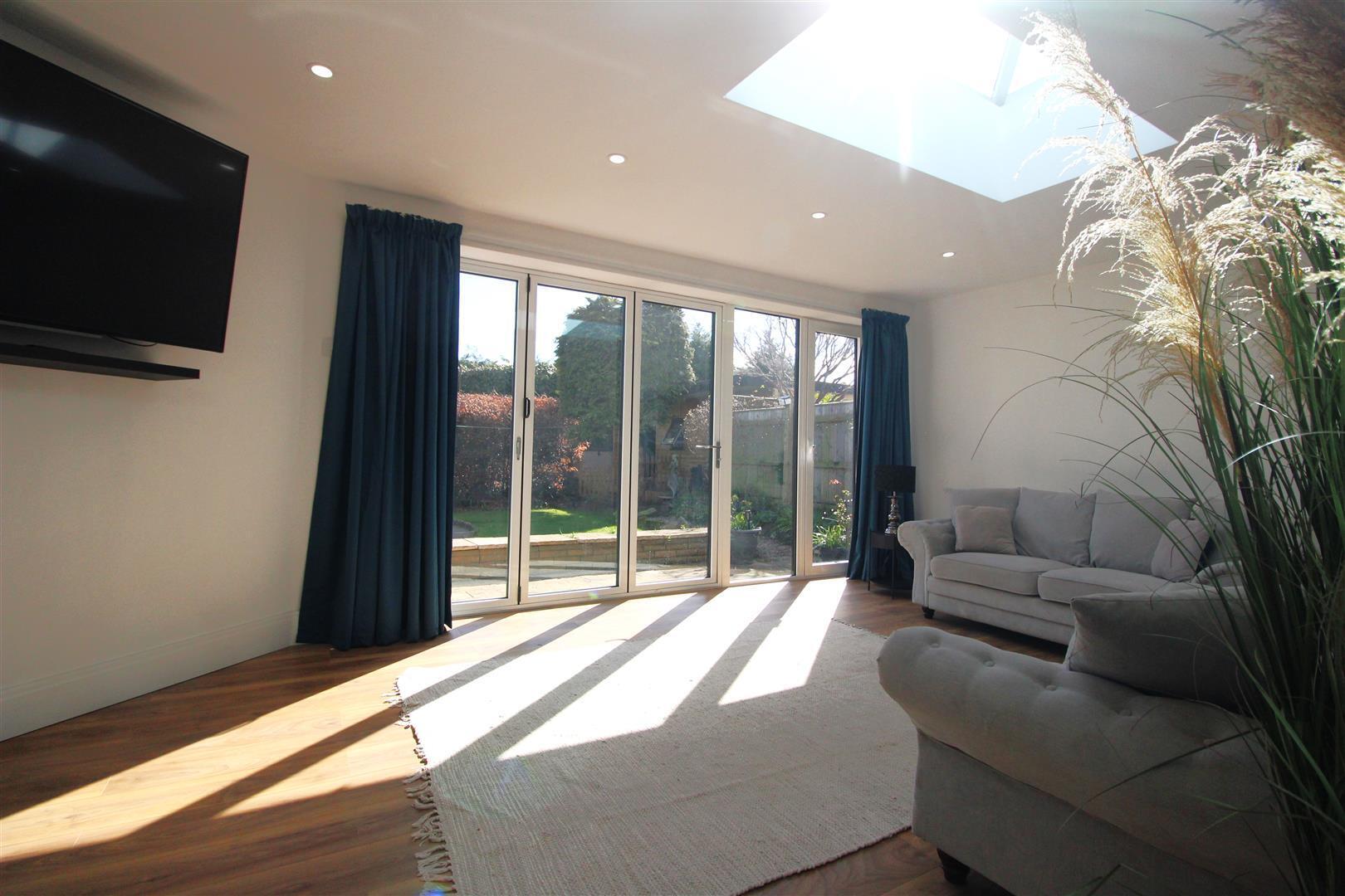 Fairfield Drive, Whitley Bay Image 17