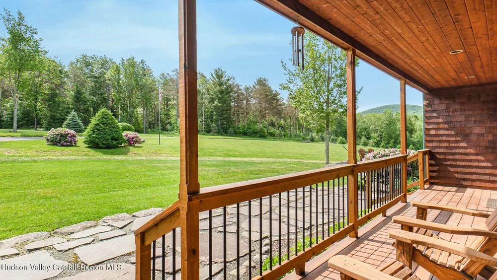 33 Elm Ridge Rd, Windham, NY 12439