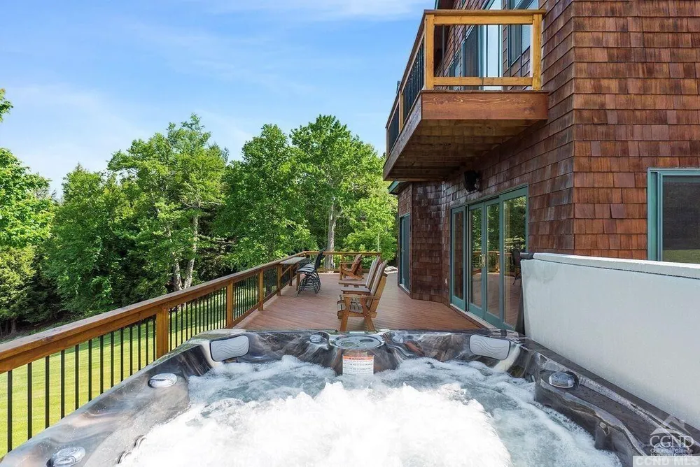 33 Elm Ridge Rd, Windham, NY 12439