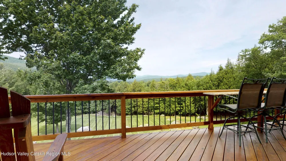 33 Elm Ridge Rd, Windham, NY 12439