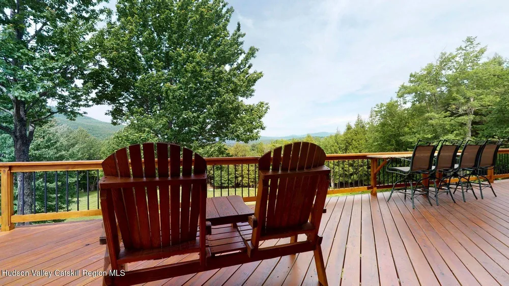 33 Elm Ridge Rd, Windham, NY 12439