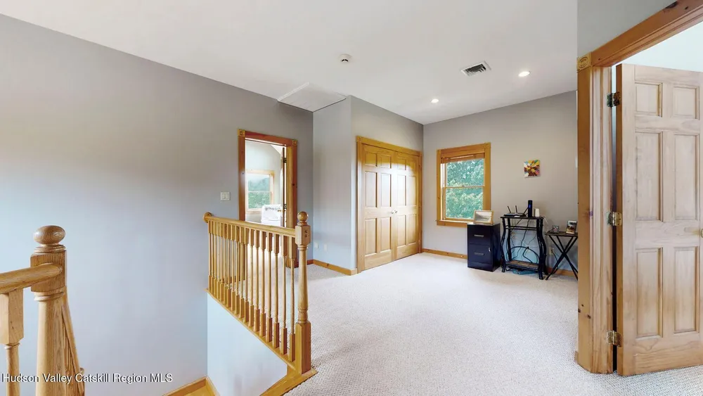 33 Elm Ridge Rd, Windham, NY 12439