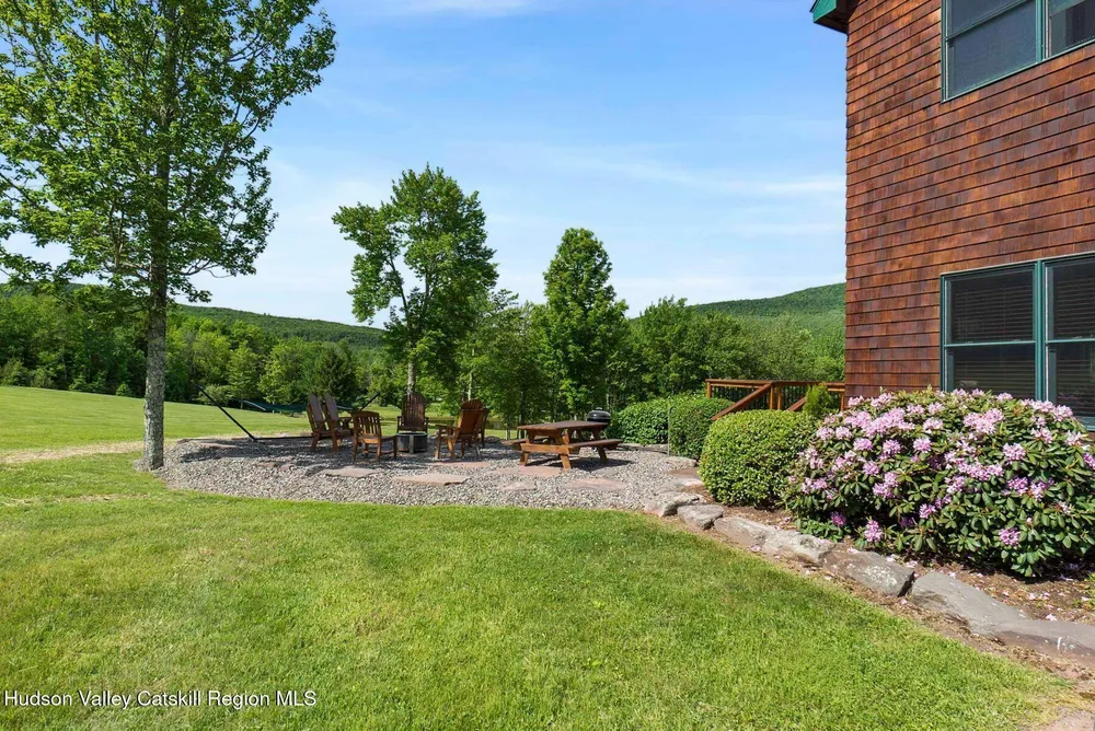 33 Elm Ridge Rd, Windham, NY 12439