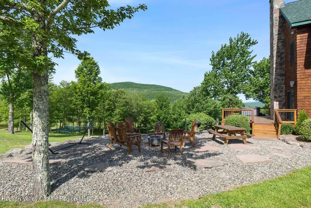 33 Elm Ridge Rd, Windham, NY 12439