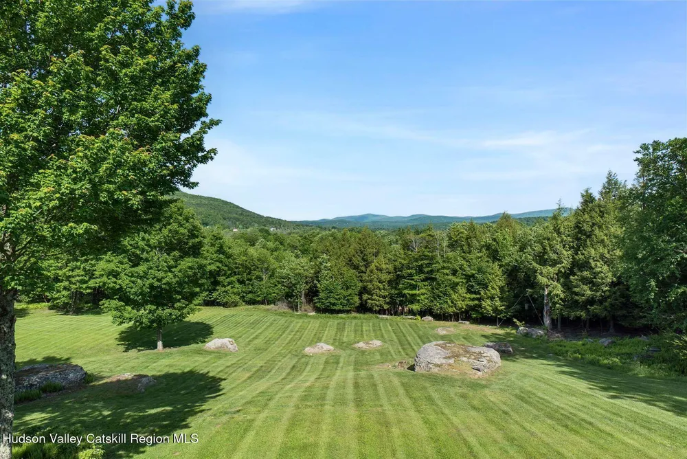 33 Elm Ridge Rd, Windham, NY 12439
