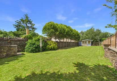 2 Crossleaze Road, Hanham, Bristol
