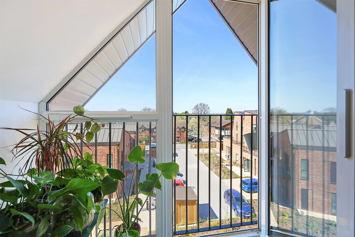 Victoria Road, Horley, Surrey, RH6