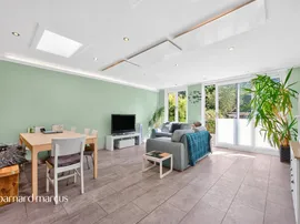 Rosehill Avenue, Sutton thumb 3