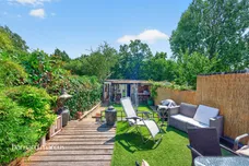 Rosehill Avenue, Sutton