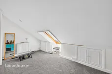 Rosehill Avenue, Sutton