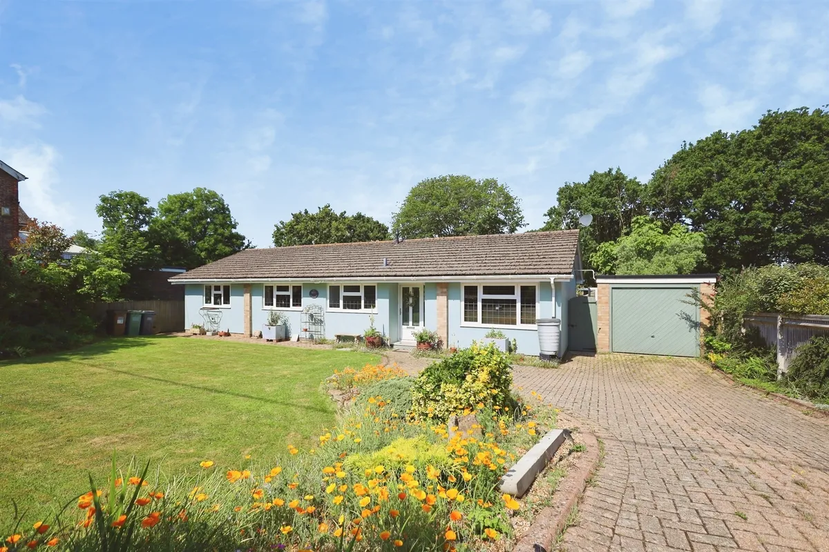 Battle Road, Hailsham
