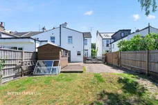 Cedar Road, Sutton