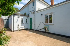 Twickenham Road, Hanworth, FELTHAM