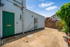 Twickenham Road, Hanworth, FELTHAM