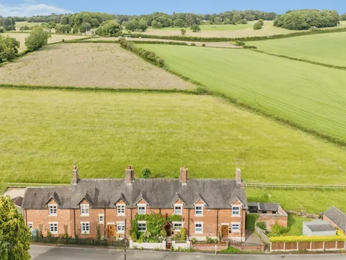 Teanhurst Road, Tean, Stoke-On-Trentphoto