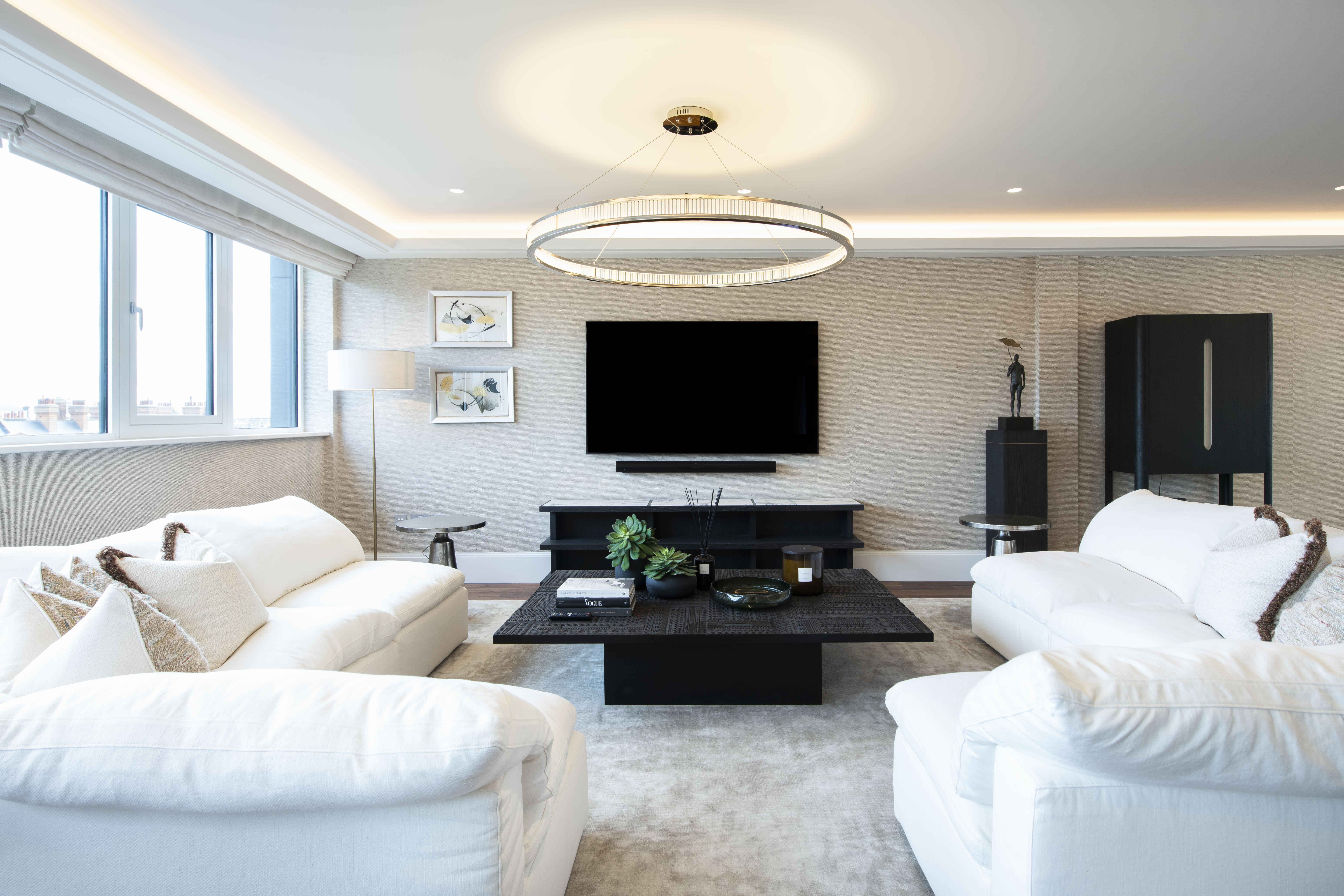 Exceptional Three-Bedroom Duplex Penthouse with Private Roof Garden Image 6