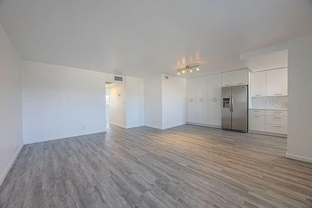 808 SE 7th St, Deerfield Beach, FL 33441