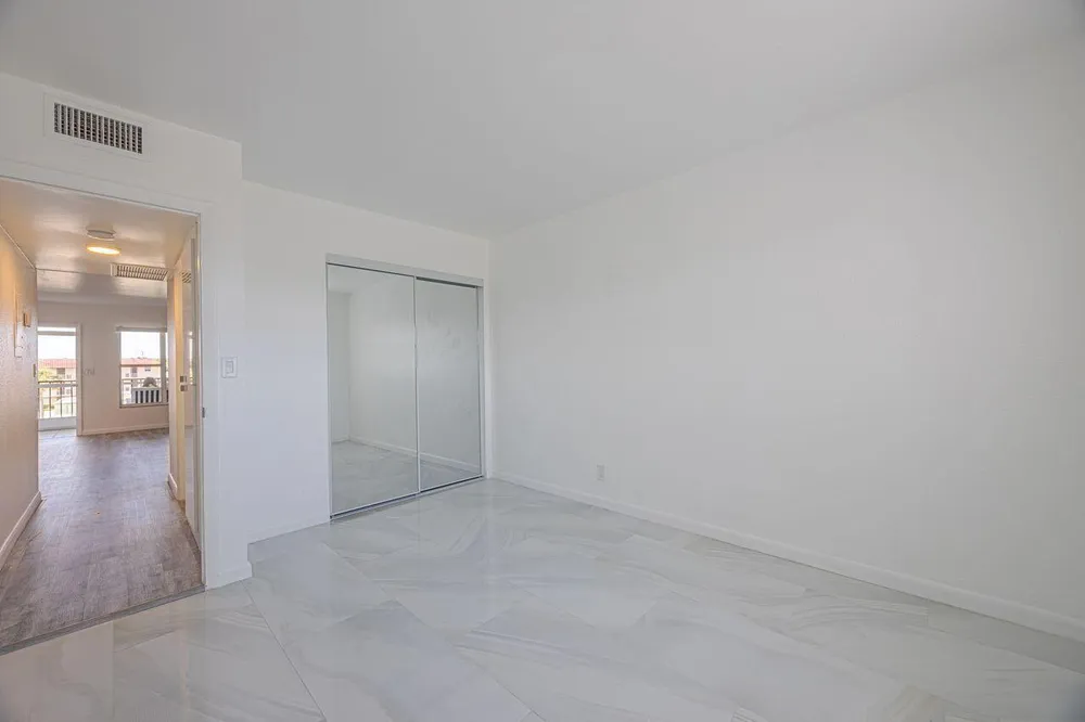 808 SE 7th St, Deerfield Beach, FL 33441