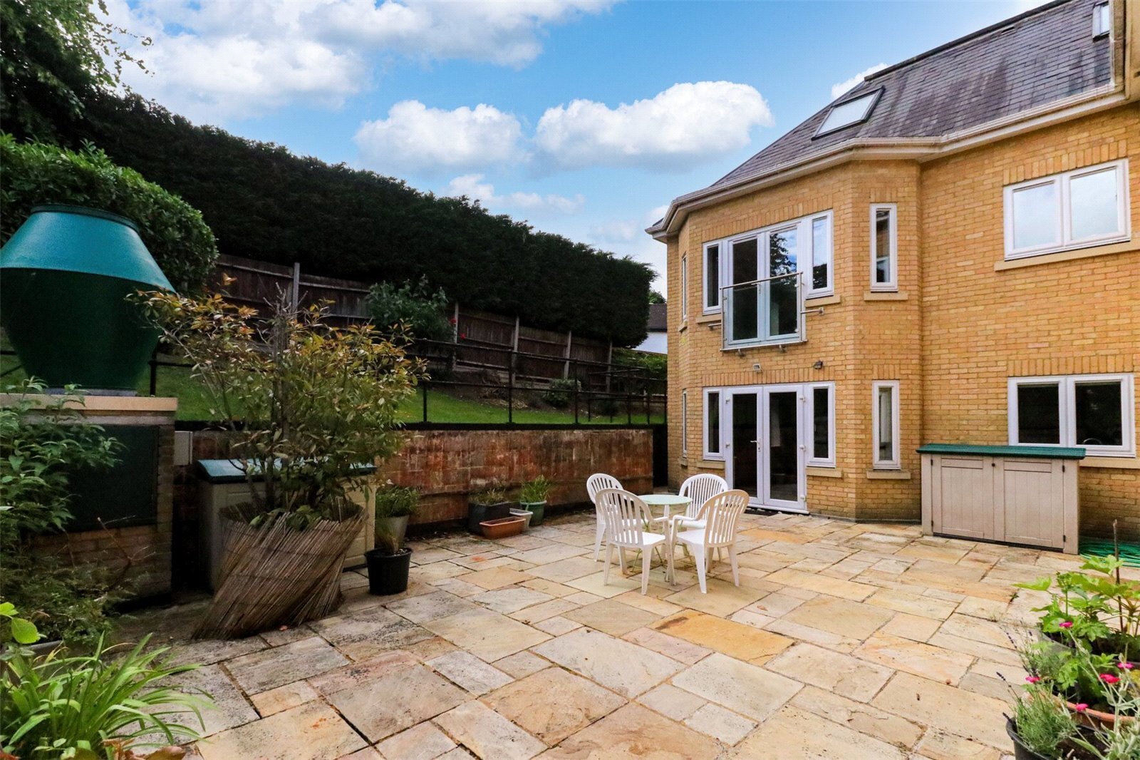 Slades Hill, Enfield, Middlesex, EN2 Image 2