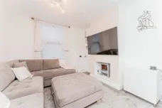 Newton Road, Rushden