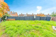 Newton Road, Rushden