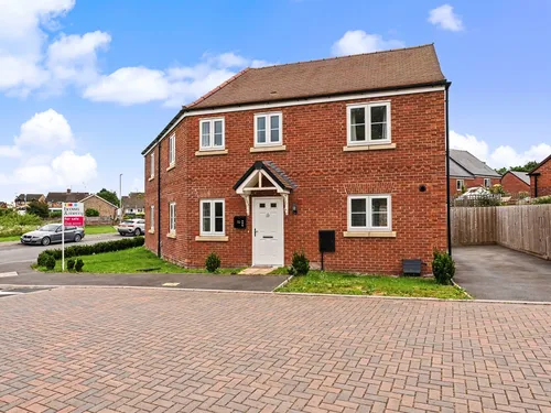 Ponies Close, Cheddington, Leighton Buzzardphoto