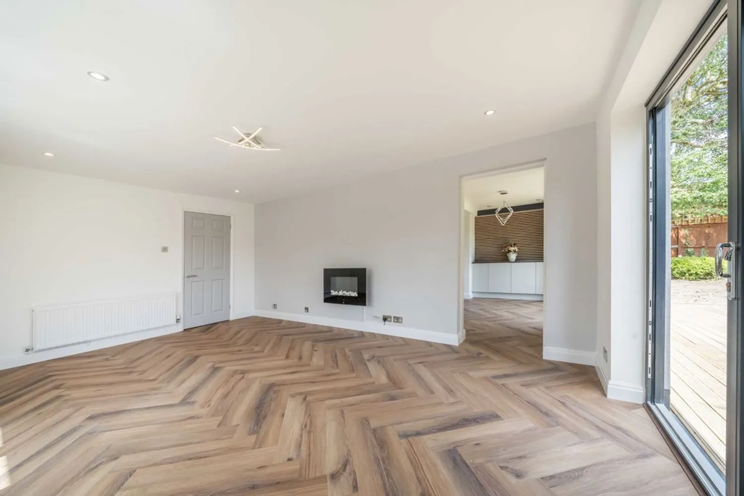 Four Wents, Cobham, KT11 photo 2