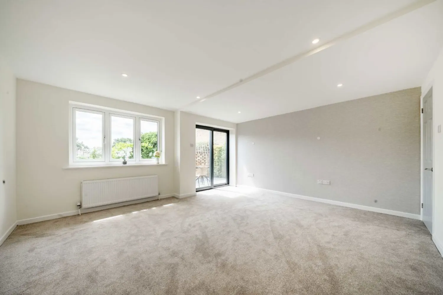 Four Wents, Cobham, KT11 photo 5