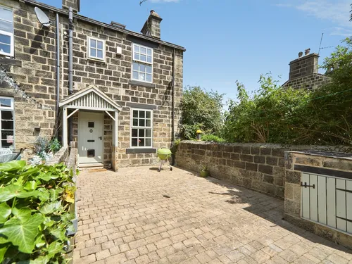 Dickinson Street, Horsforth, Leedsphoto