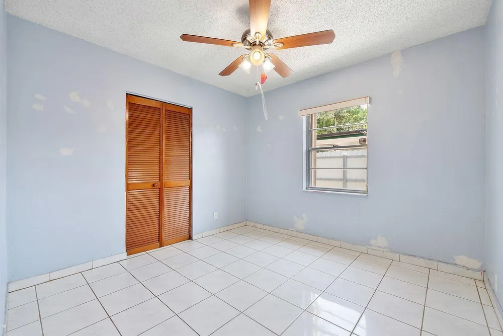1302 SW 22nd Ave, Fort Lauderdale, FL 33312