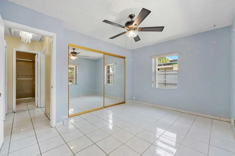 1302 SW 22nd Ave, Fort Lauderdale, FL 33312