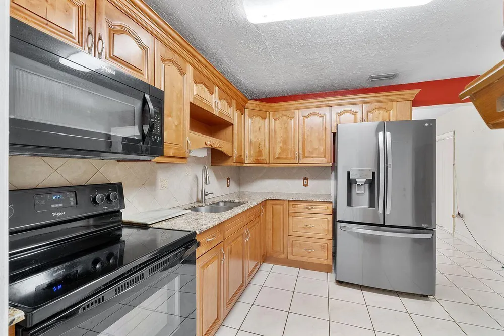 1302 SW 22nd Ave, Fort Lauderdale, FL 33312