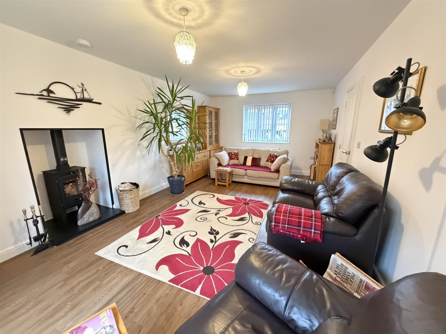 Wharf Close, Weedon, Northampton Image 1