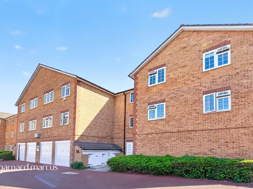 Gables Close, Londonphoto