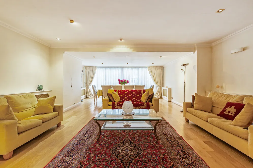 Lake View, Edgware, HA8 photo 4