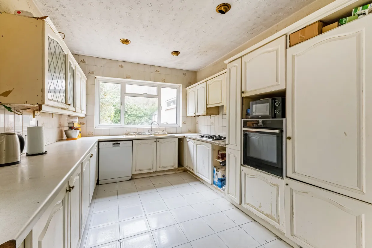 Lake View, Edgware, HA8 photo 8