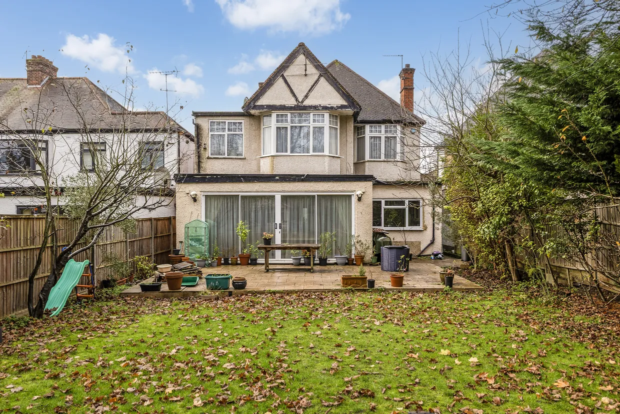 Lake View, Edgware, HA8 photo 15