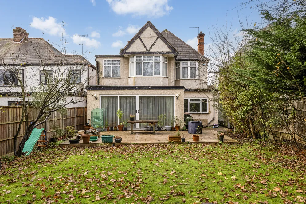 Lake View, Edgware, HA8 photo 15
