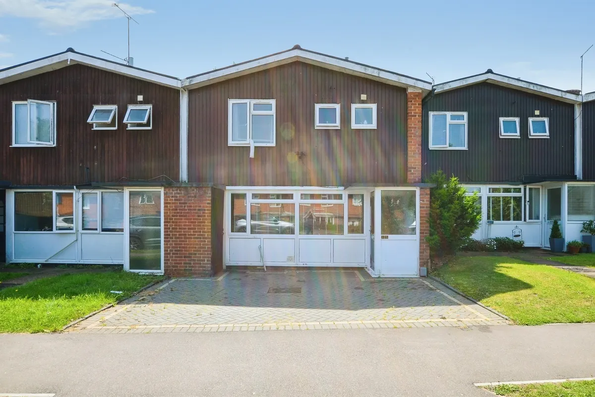 Holliers Way, HATFIELD