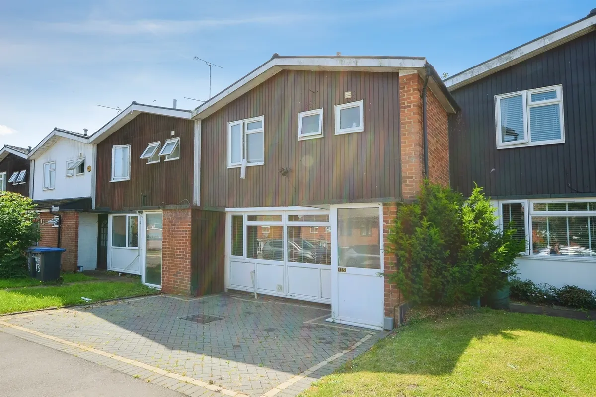 Holliers Way, HATFIELD