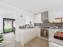 Voewood Close, New Malden thumb 2