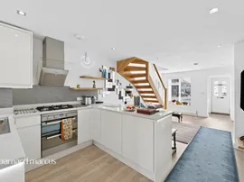 Voewood Close, New Malden thumb 3