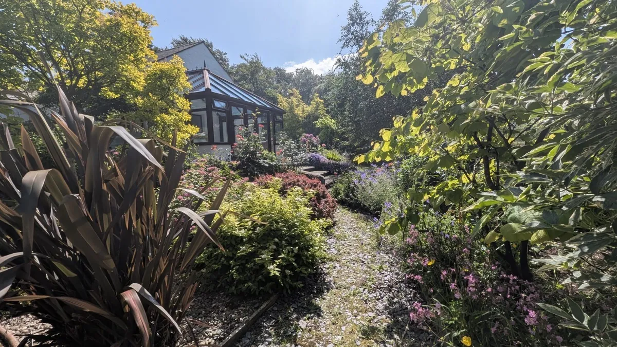 Llanrug, Caernarfon, Gwynedd, LL55