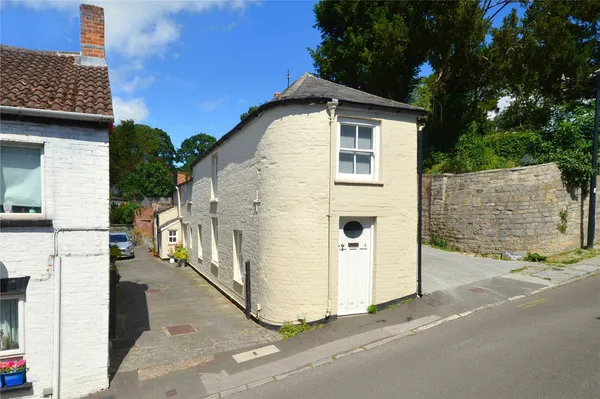 Harveys Court