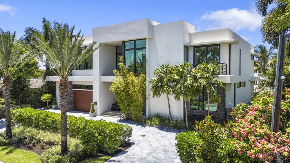 2863 NE 27th St, Fort Lauderdale, FL 33306