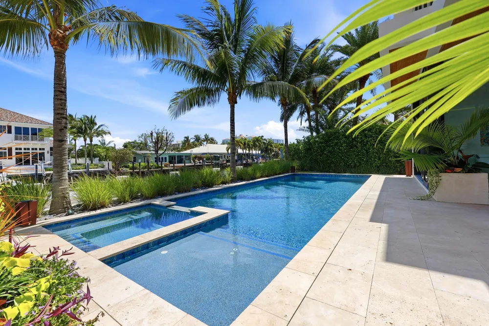 2863 NE 27th St, Fort Lauderdale, FL 33306