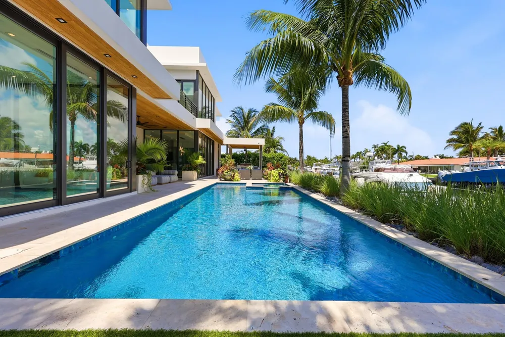 2863 NE 27th St, Fort Lauderdale, FL 33306