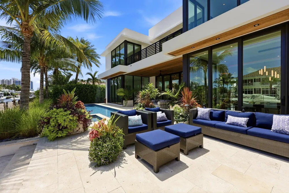 2863 NE 27th St, Fort Lauderdale, FL 33306