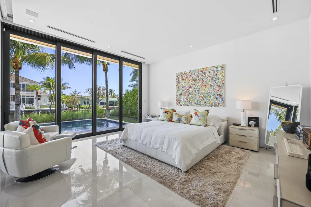 2863 NE 27th St, Fort Lauderdale, FL 33306